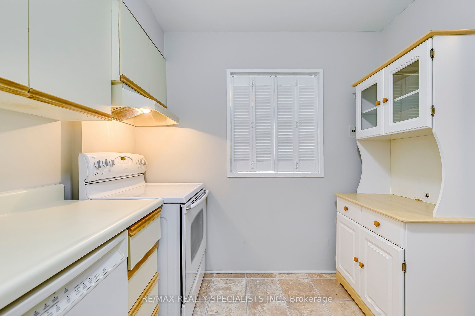 1110 Walden Circ, #301