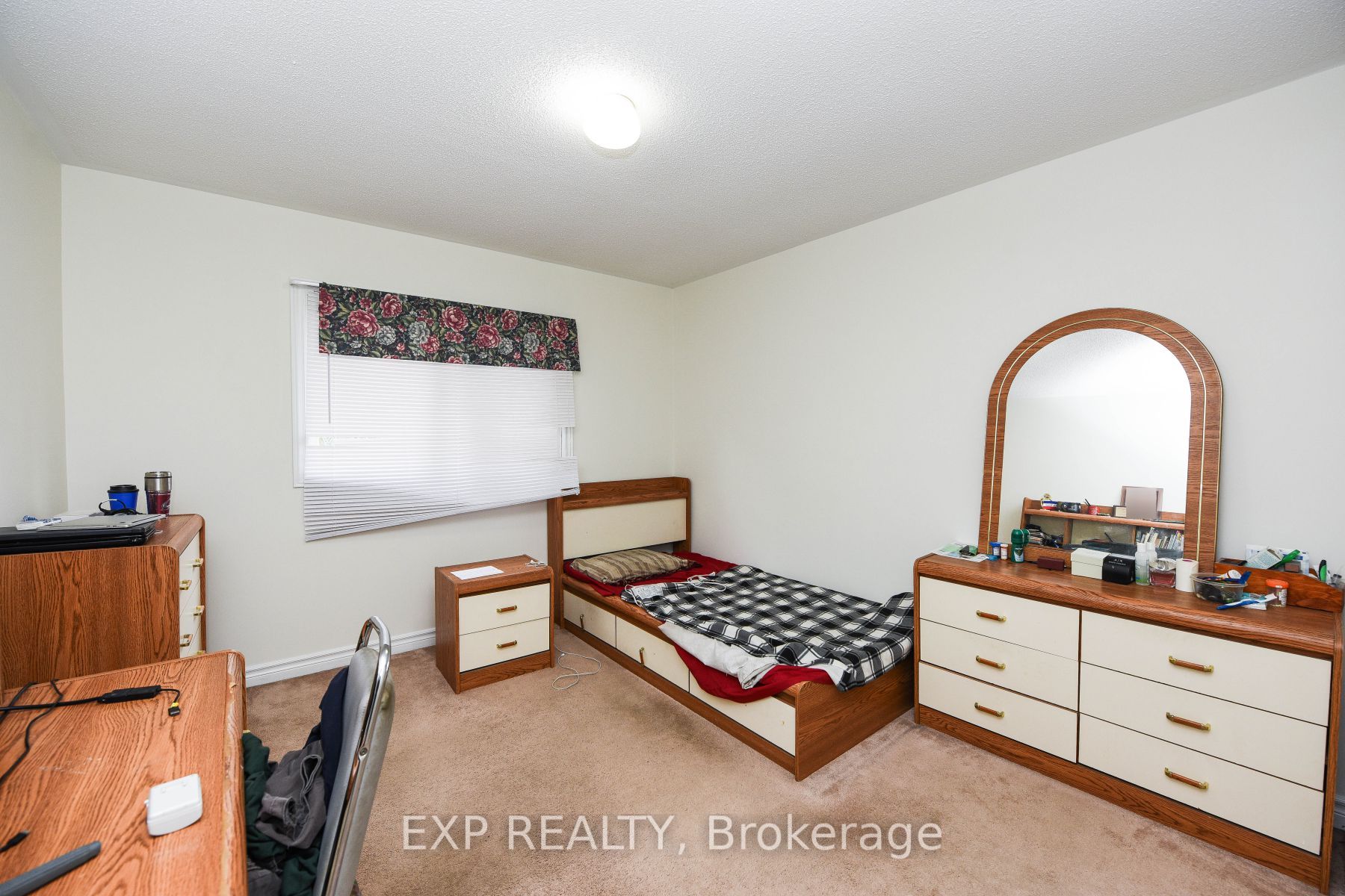 3307 Charlebrook Crt