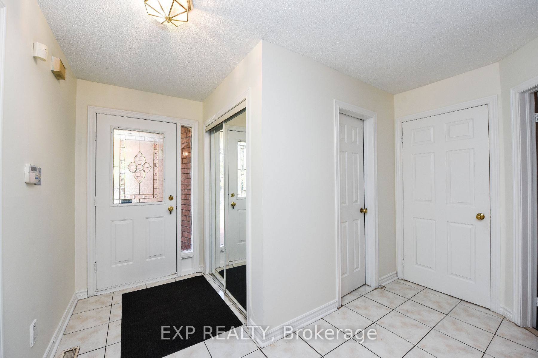 3307 Charlebrook Crt