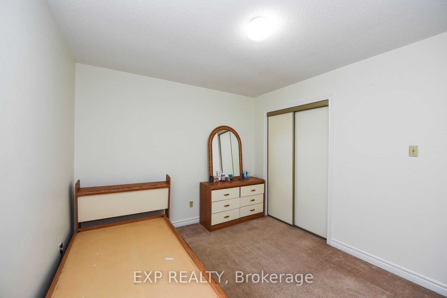 3307 Charlebrook Crt
