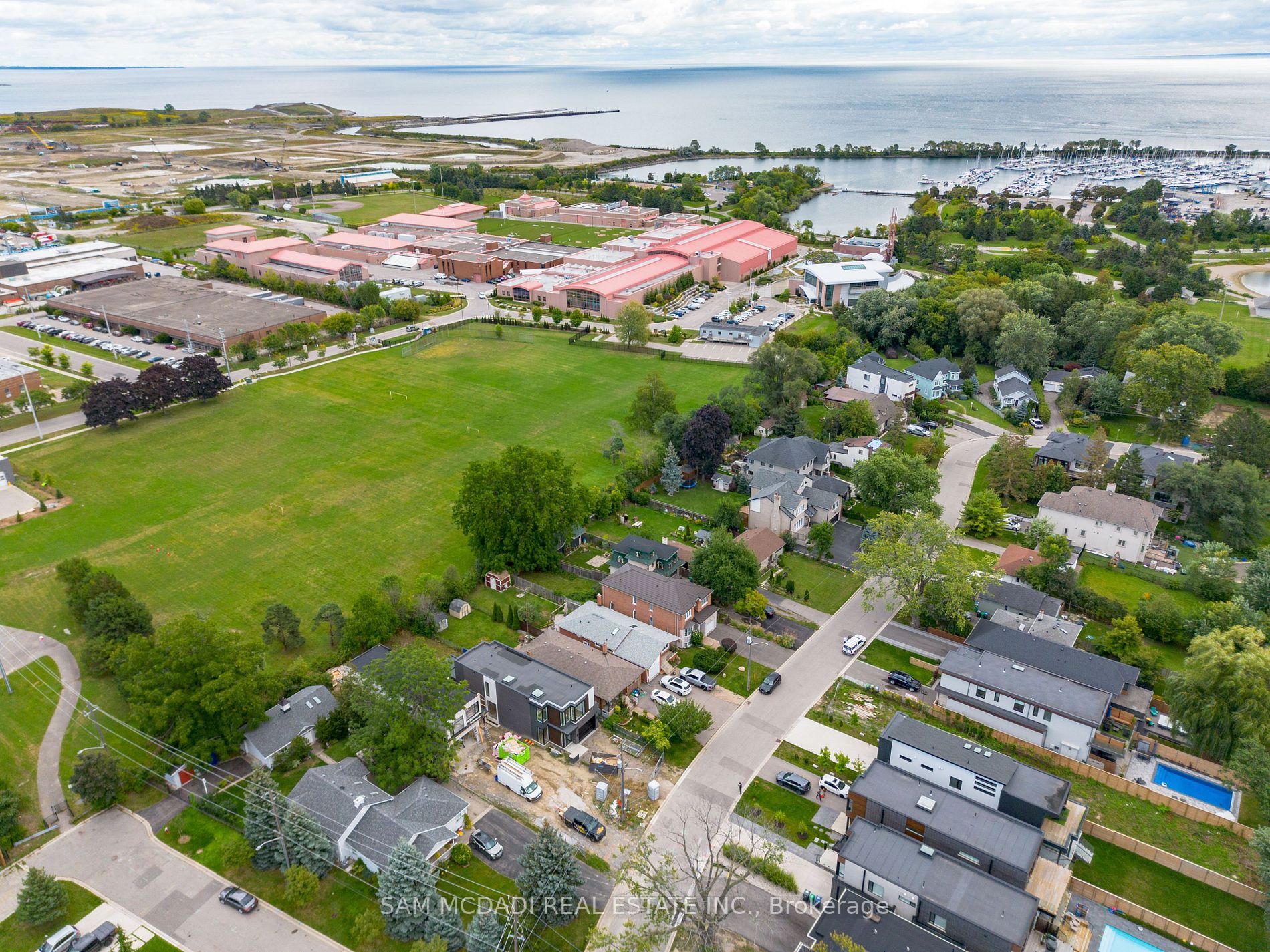 762 Montbeck Cres