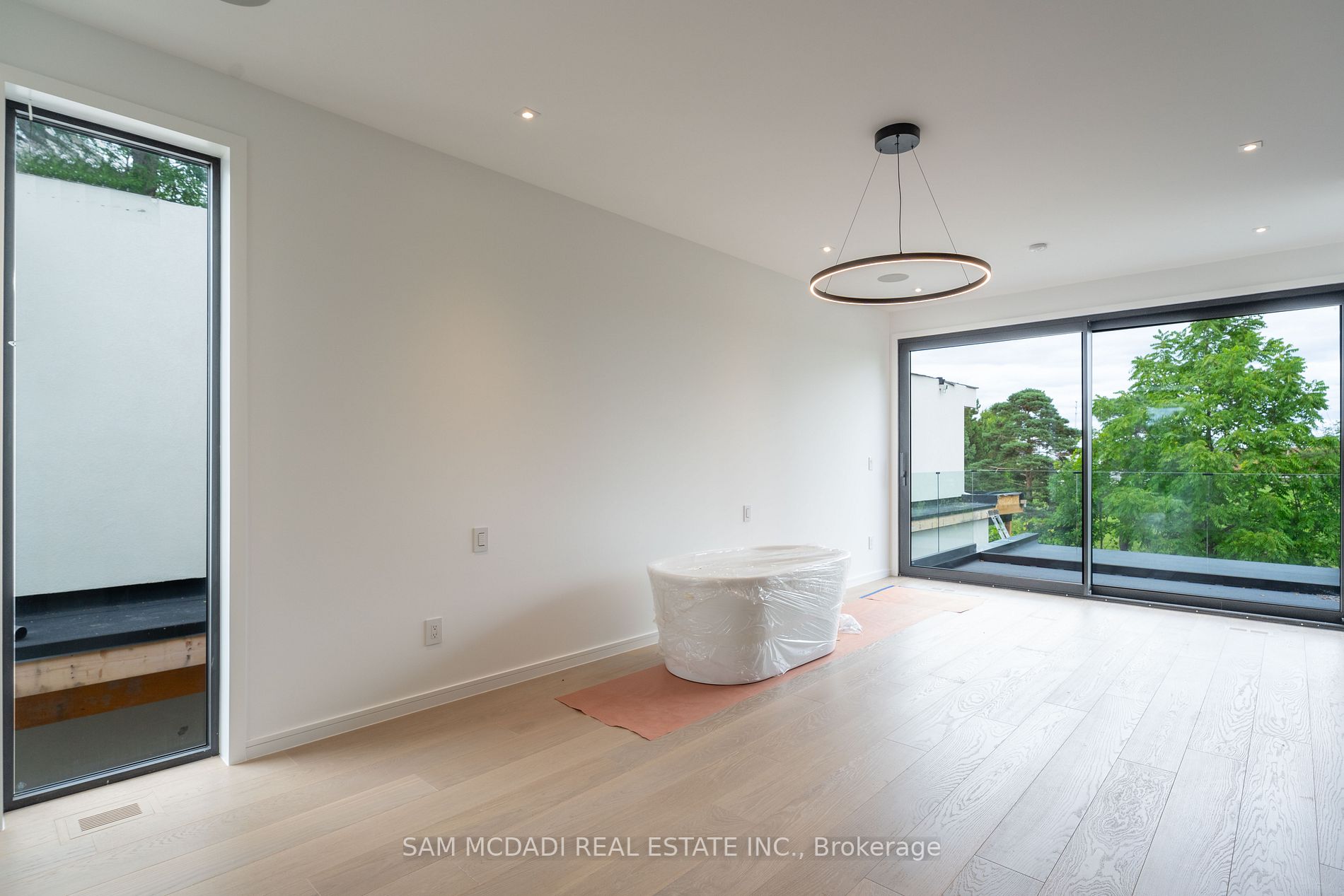762 Montbeck Cres