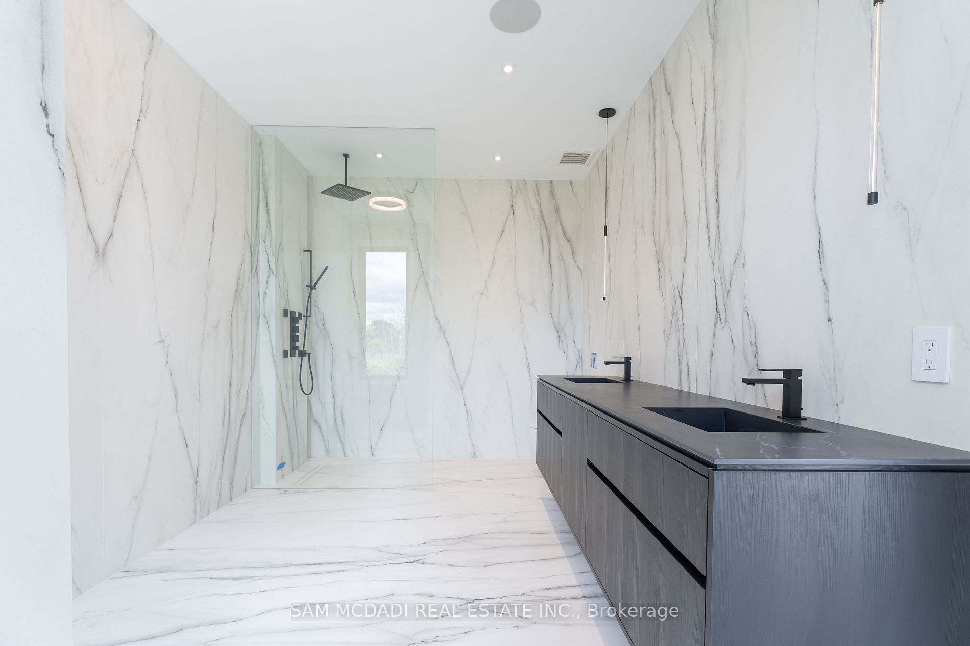 762 Montbeck Cres