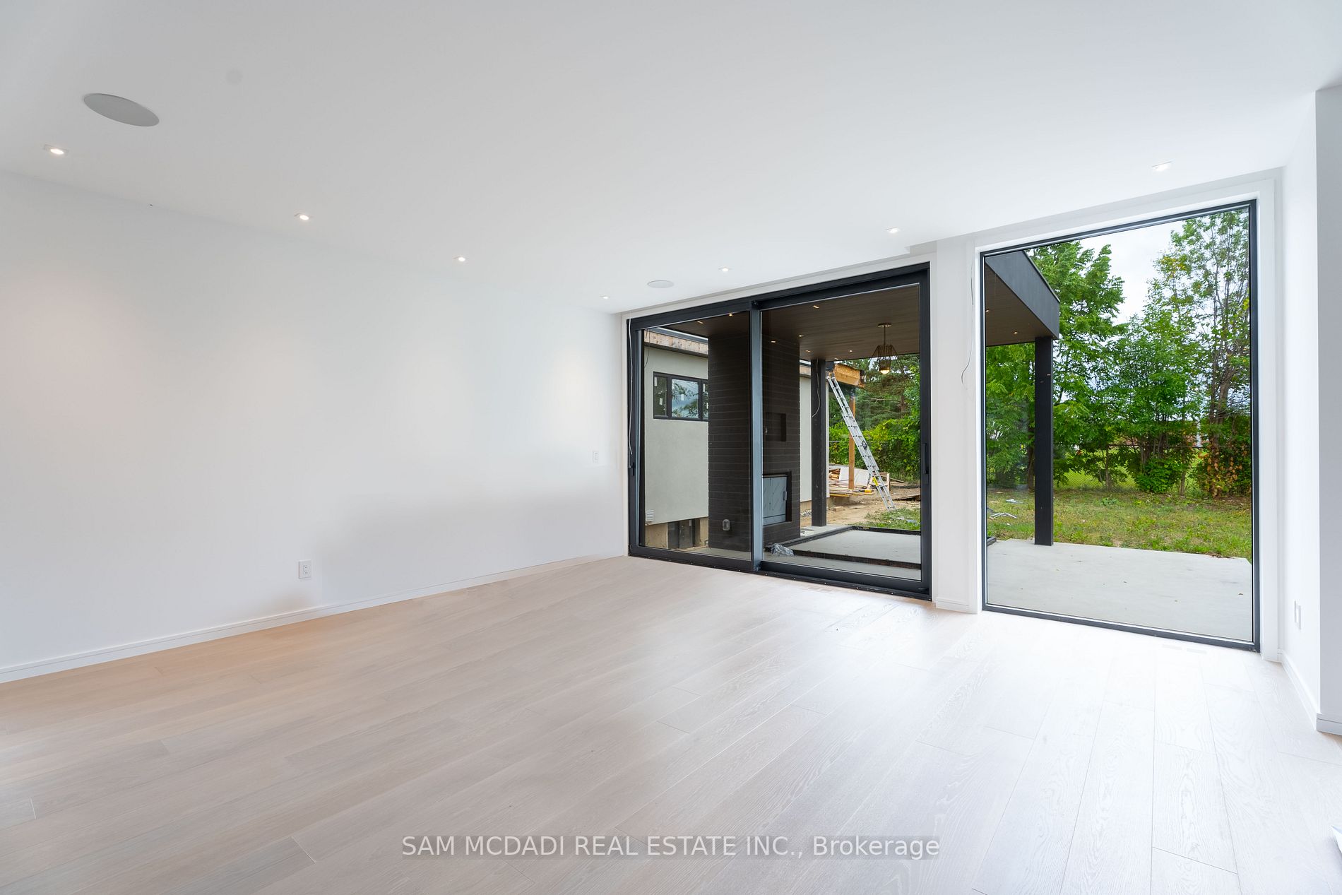762 Montbeck Cres