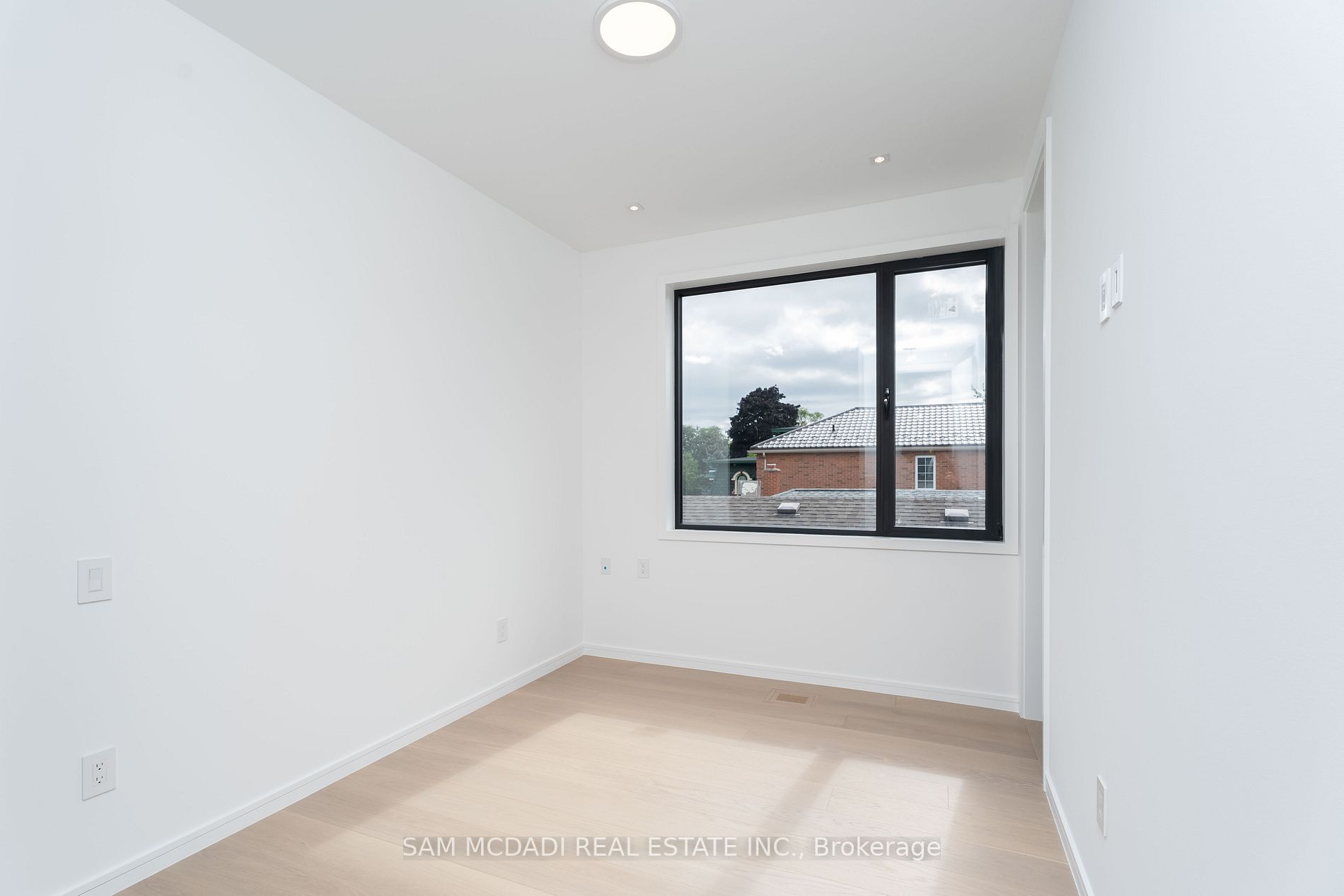 762 Montbeck Cres