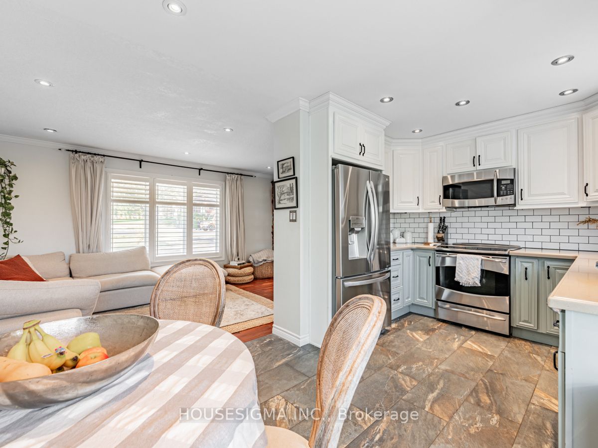444 Plains Road W