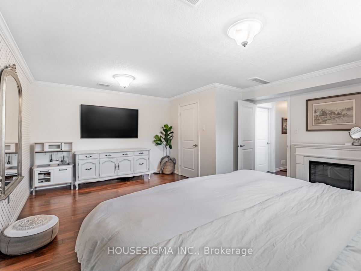 444 Plains Road W