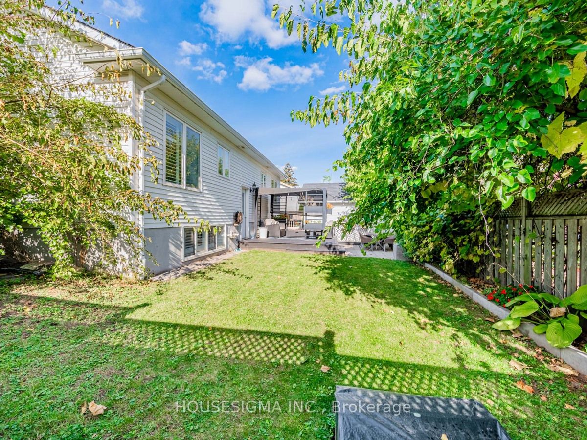 444 Plains Road W