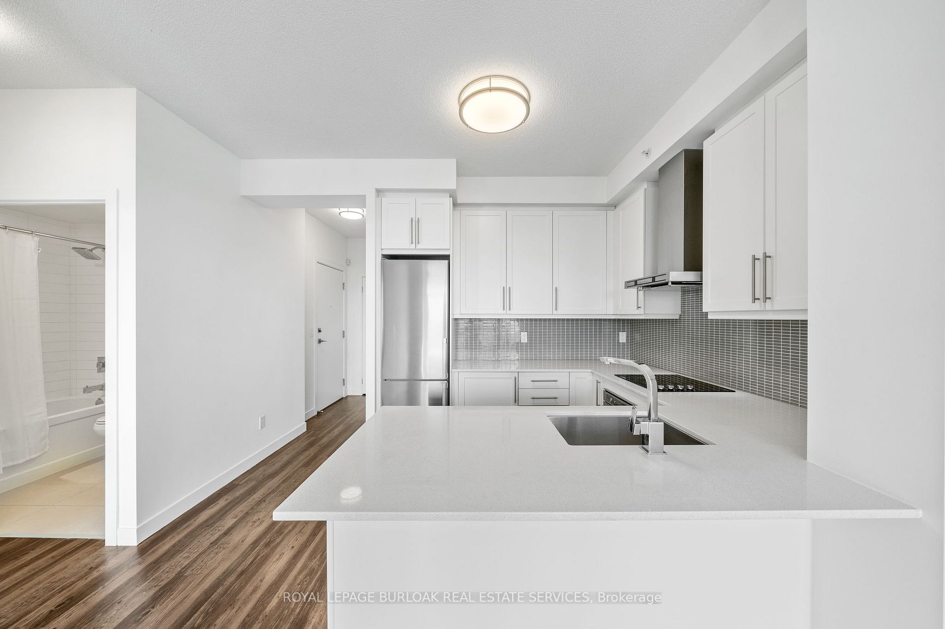 2093 Fairview Street, #706
