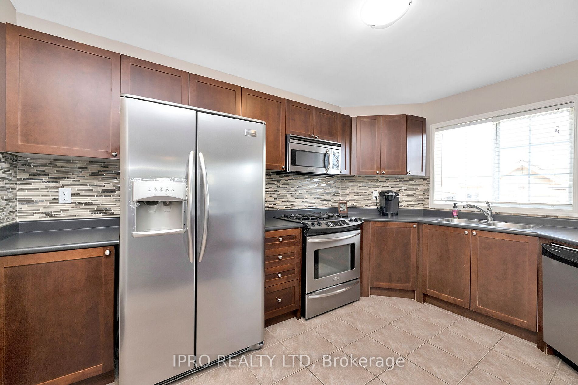 11 Bonavista Dr