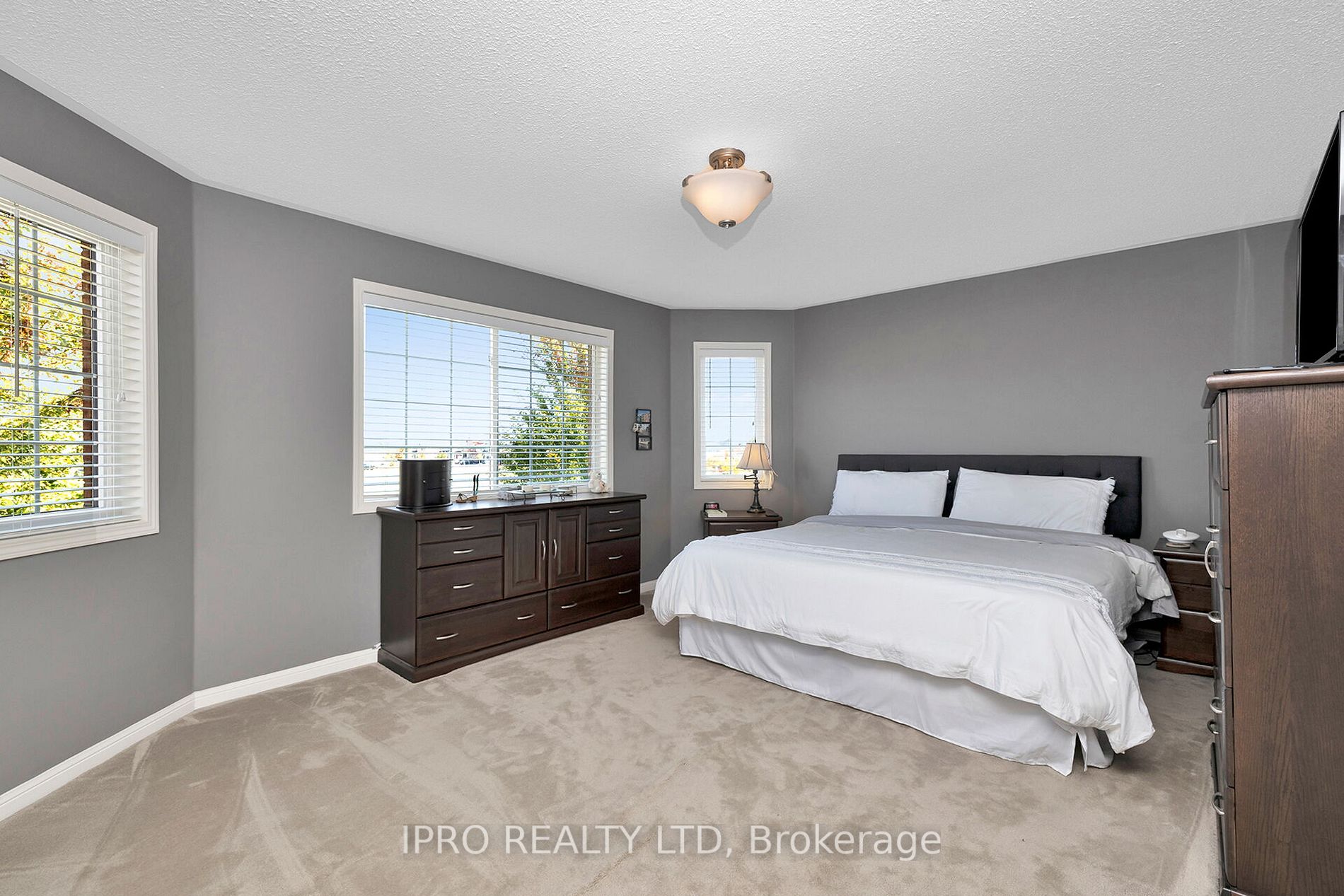 11 Bonavista Dr