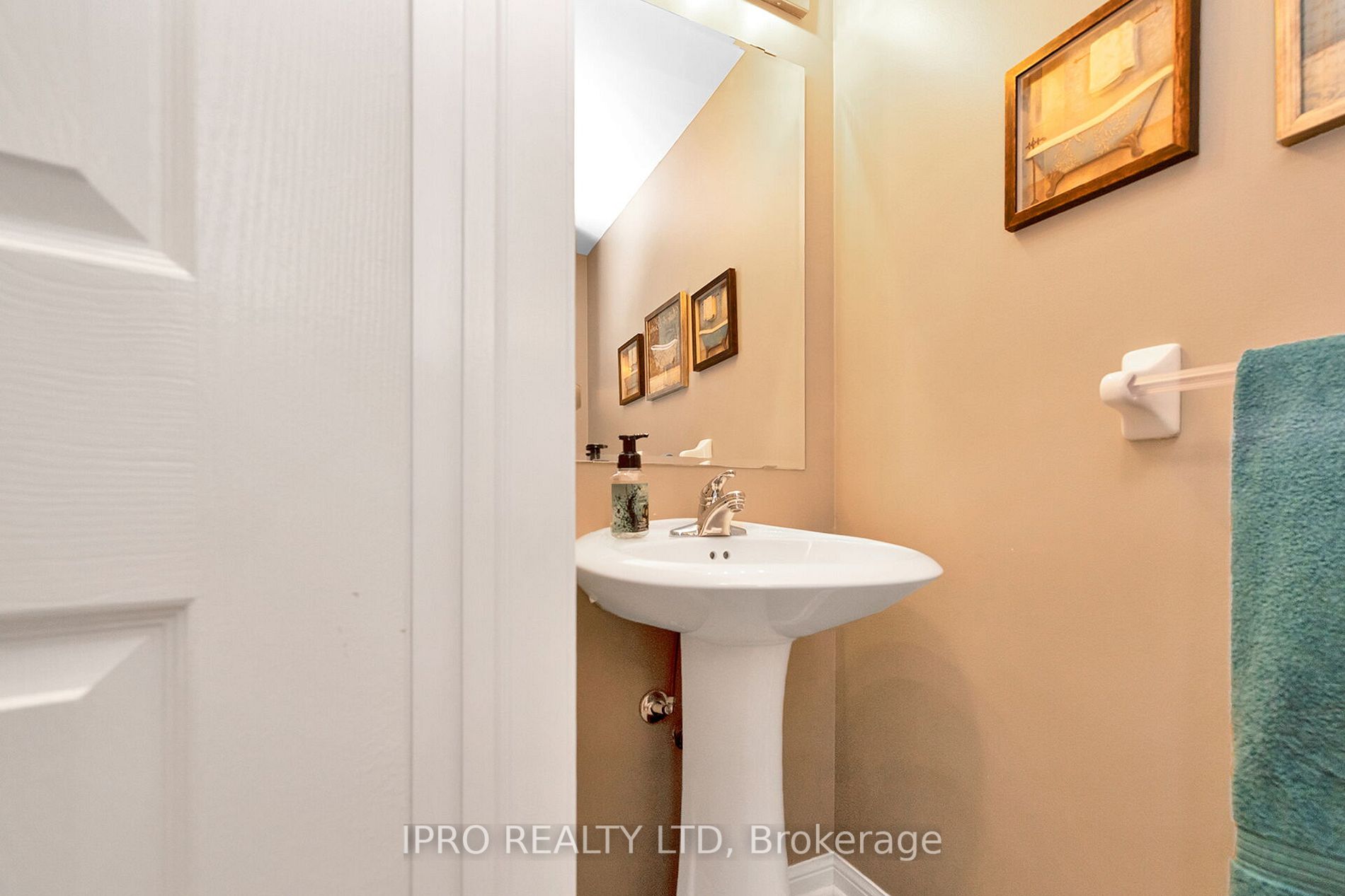 11 Bonavista Dr