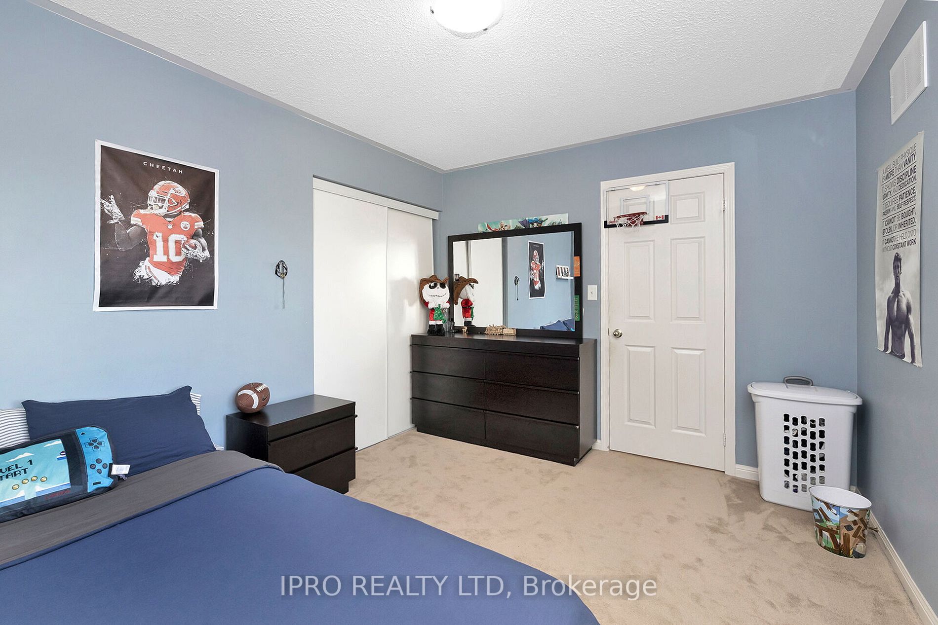 11 Bonavista Dr