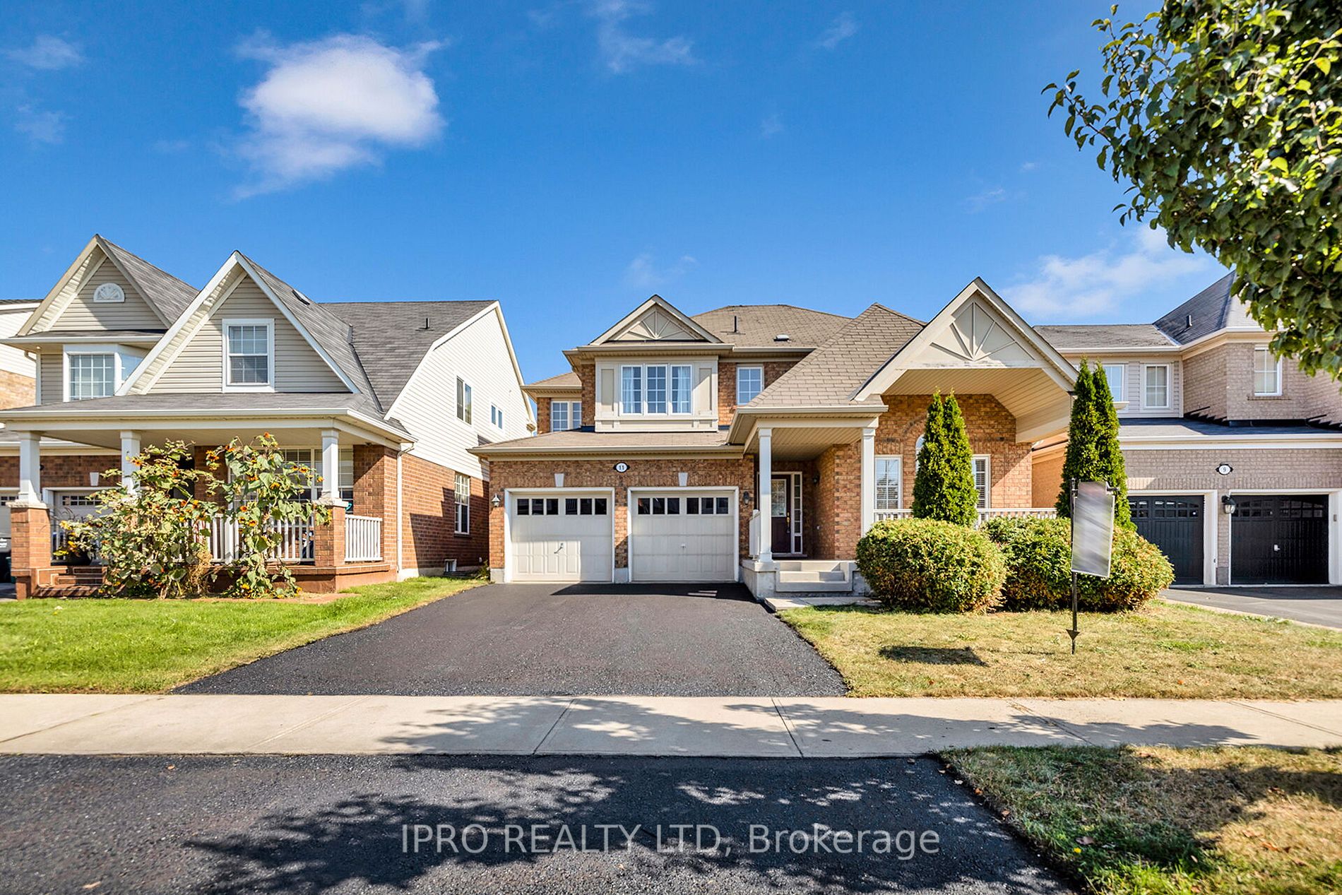 11 Bonavista Dr