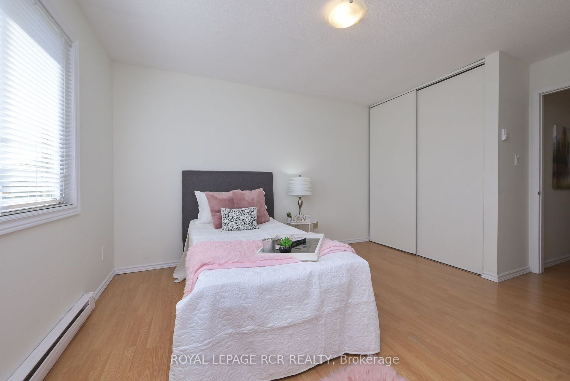90 Lawrence Ave, #114