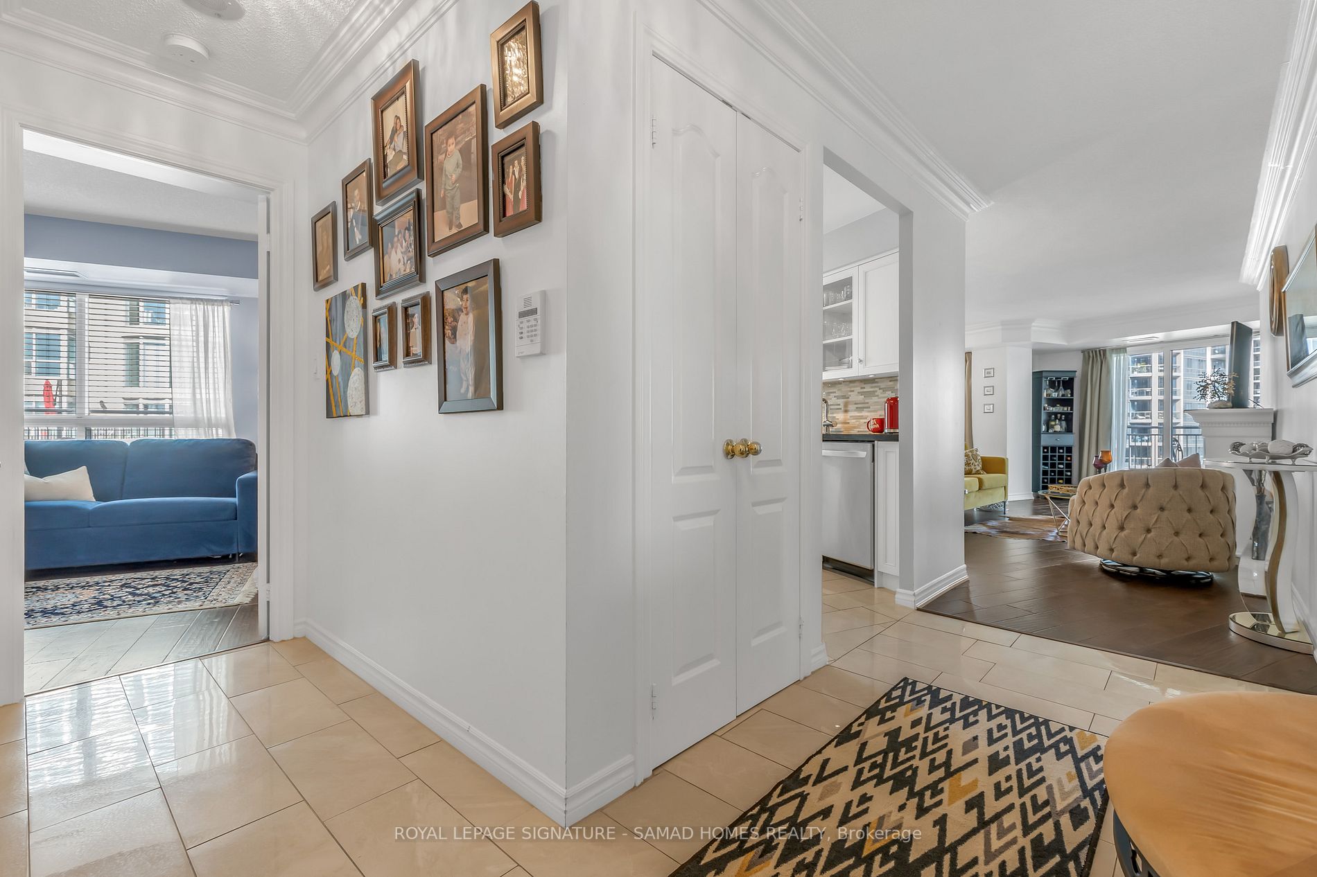 2111 Lake Shore Blvd W, #818