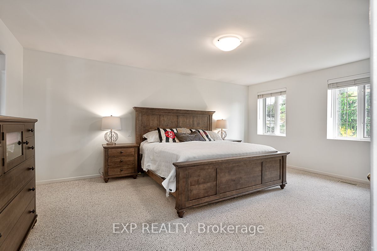 1213 Willowbrook Dr