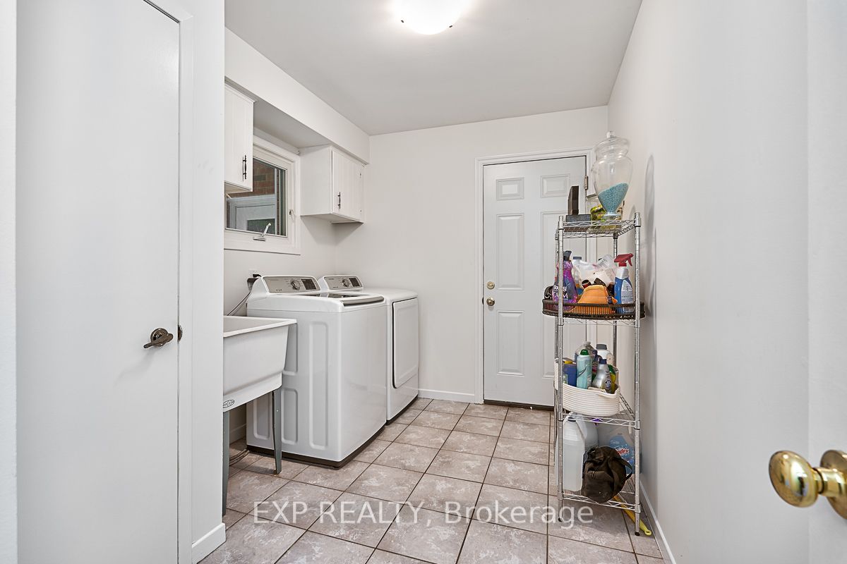 1213 Willowbrook Dr