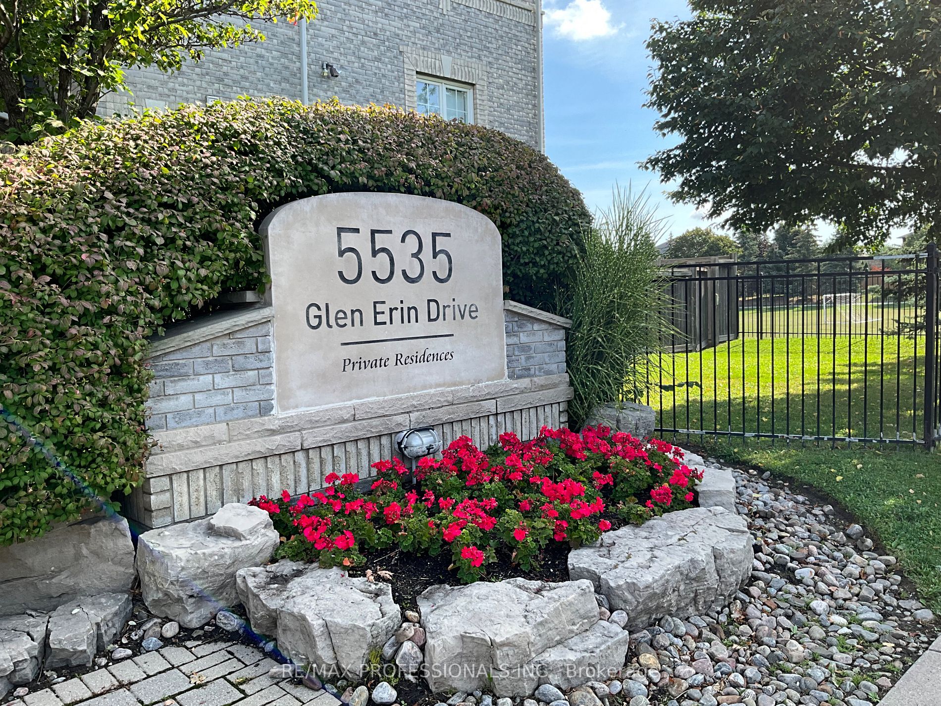 5535 Glen Erin Dr, #47