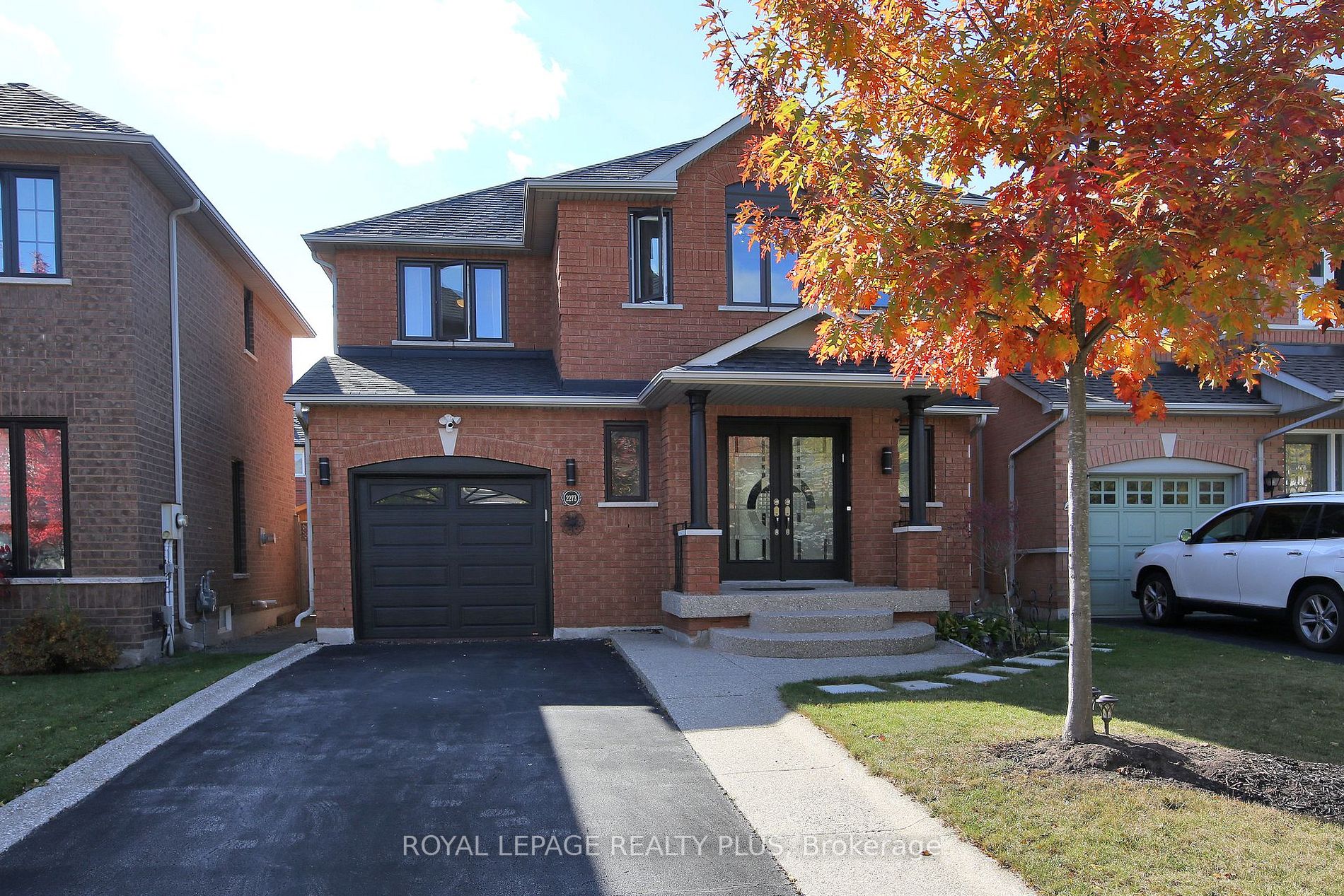 2273 Pell Cres