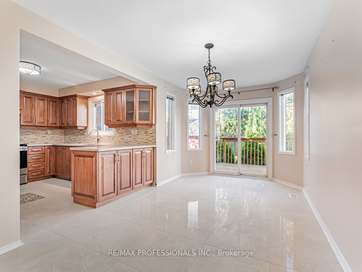 4618 Bismark Cres