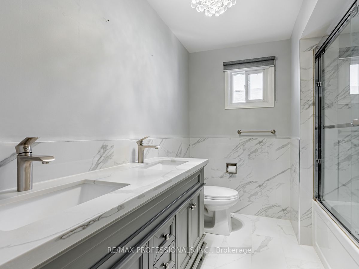 4618 Bismark Cres