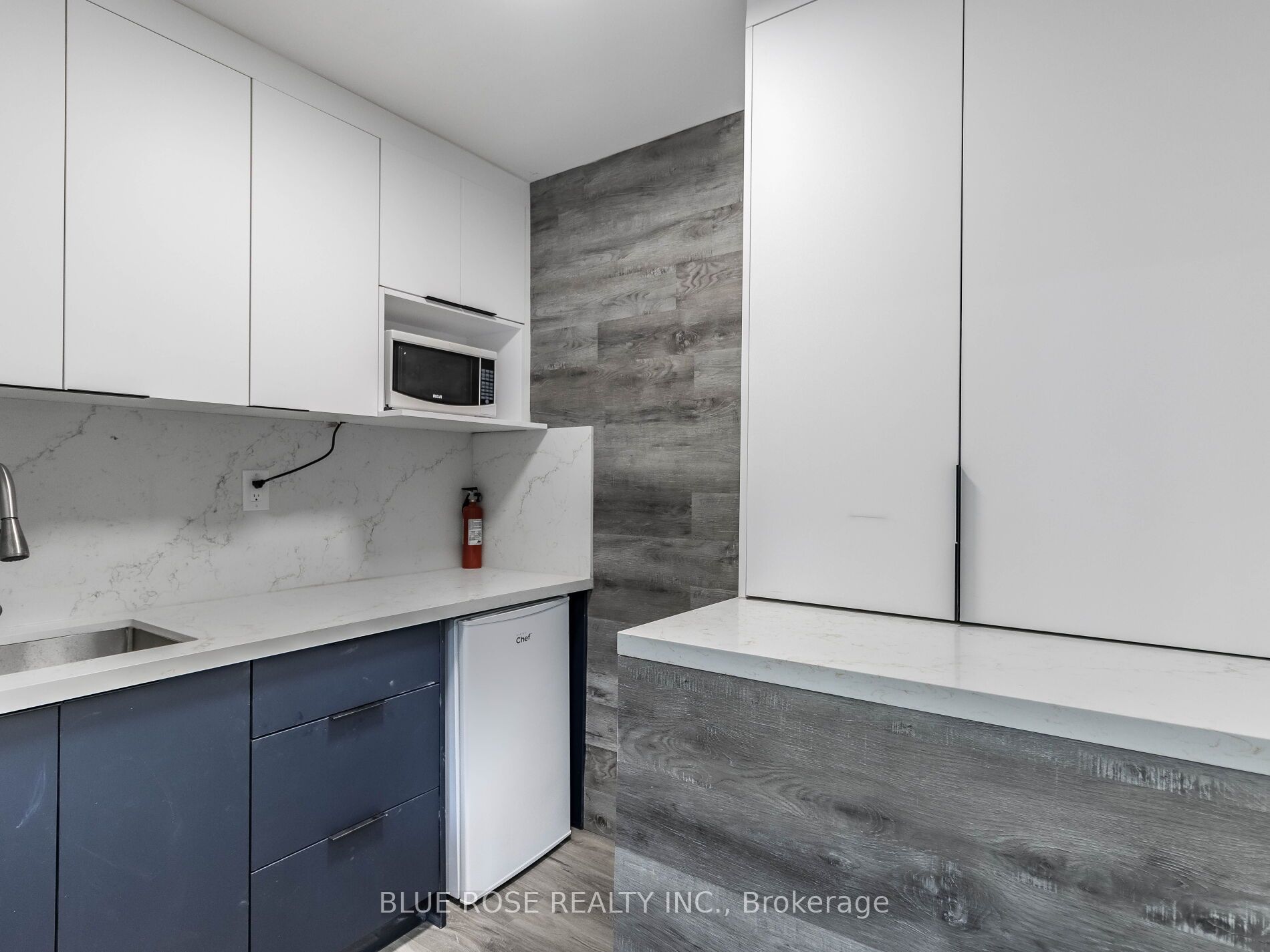 500 Guelph St