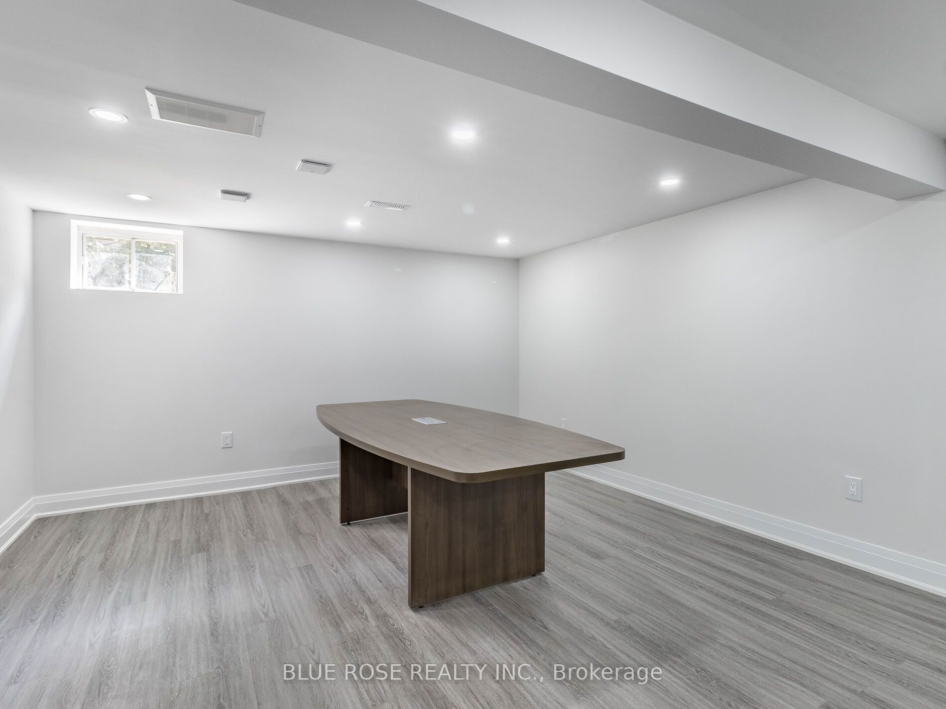 500 Guelph St