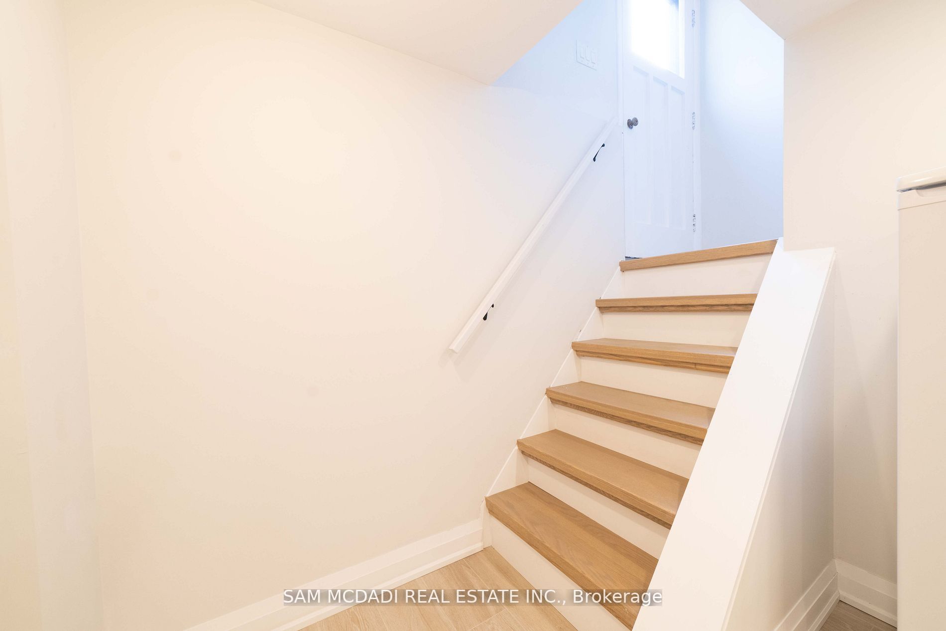 2252 Joyce St