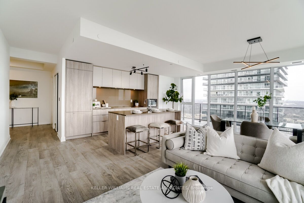 70 Annie Craig Dr, #4004