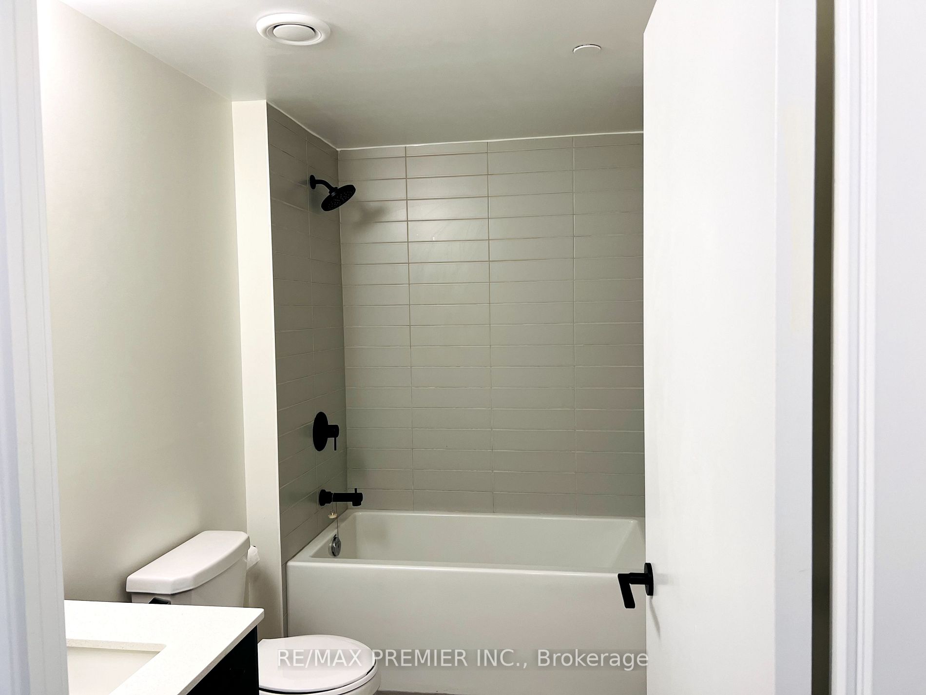 2300 St Clair Ave W, #615