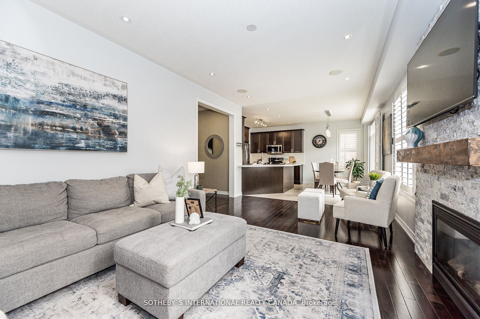 41 Amaryllis Dr
