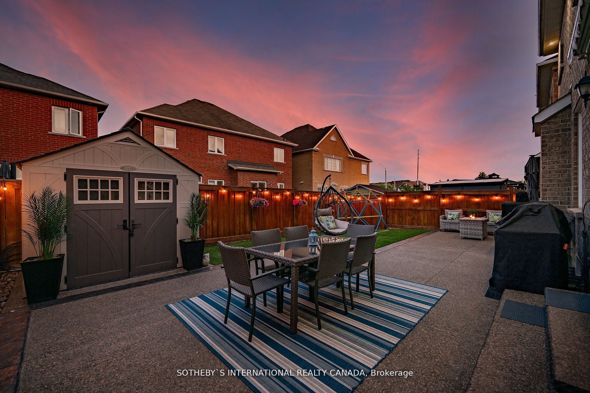 41 Amaryllis Dr