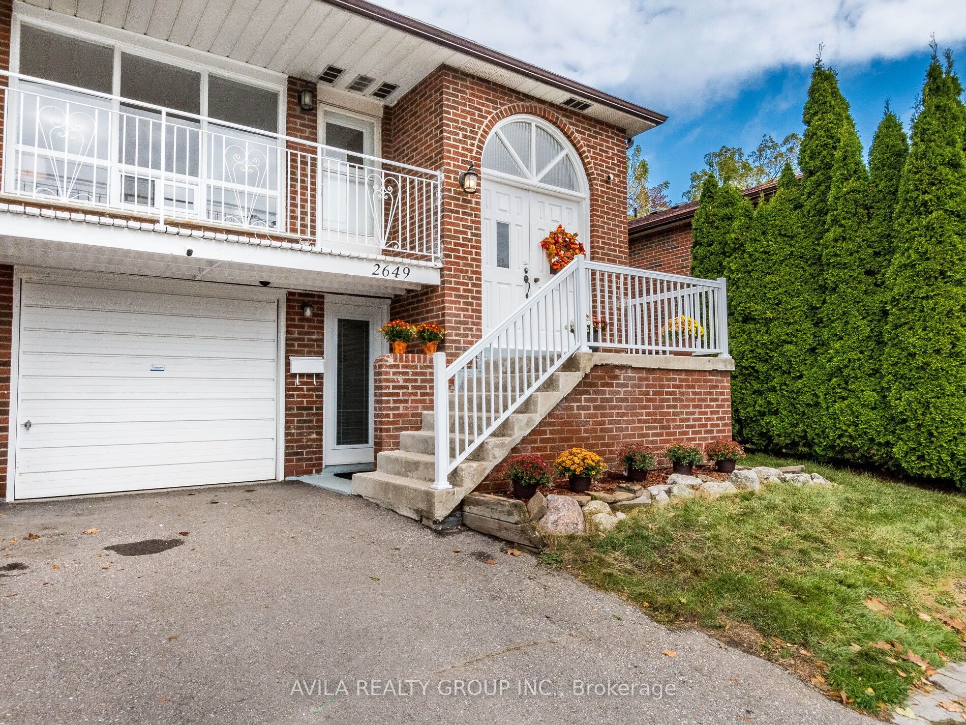 2649 Sherhill Dr