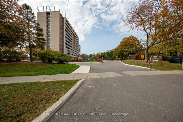 2929 Aquitaine Ave, Mississauga
