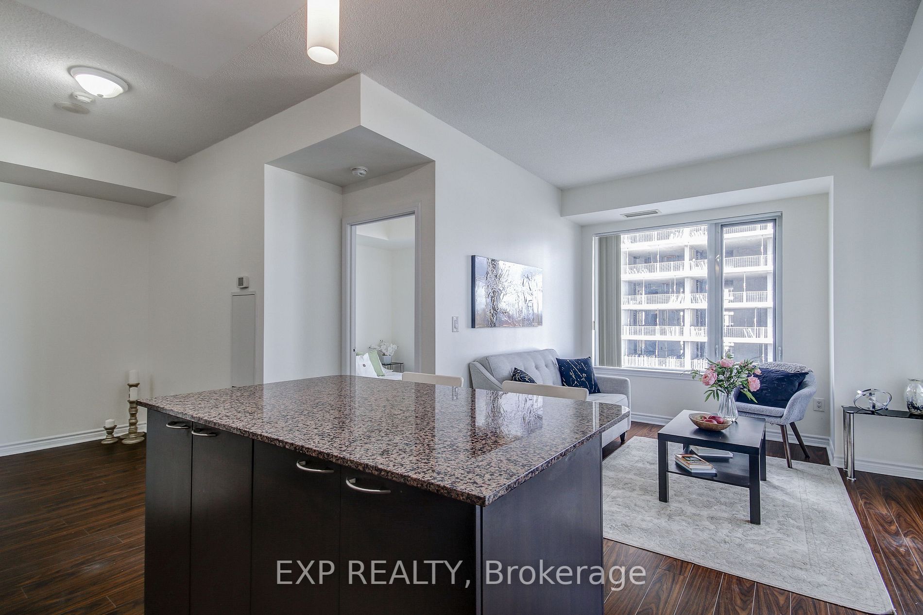 385 Prince Of Wales Dr, #1102