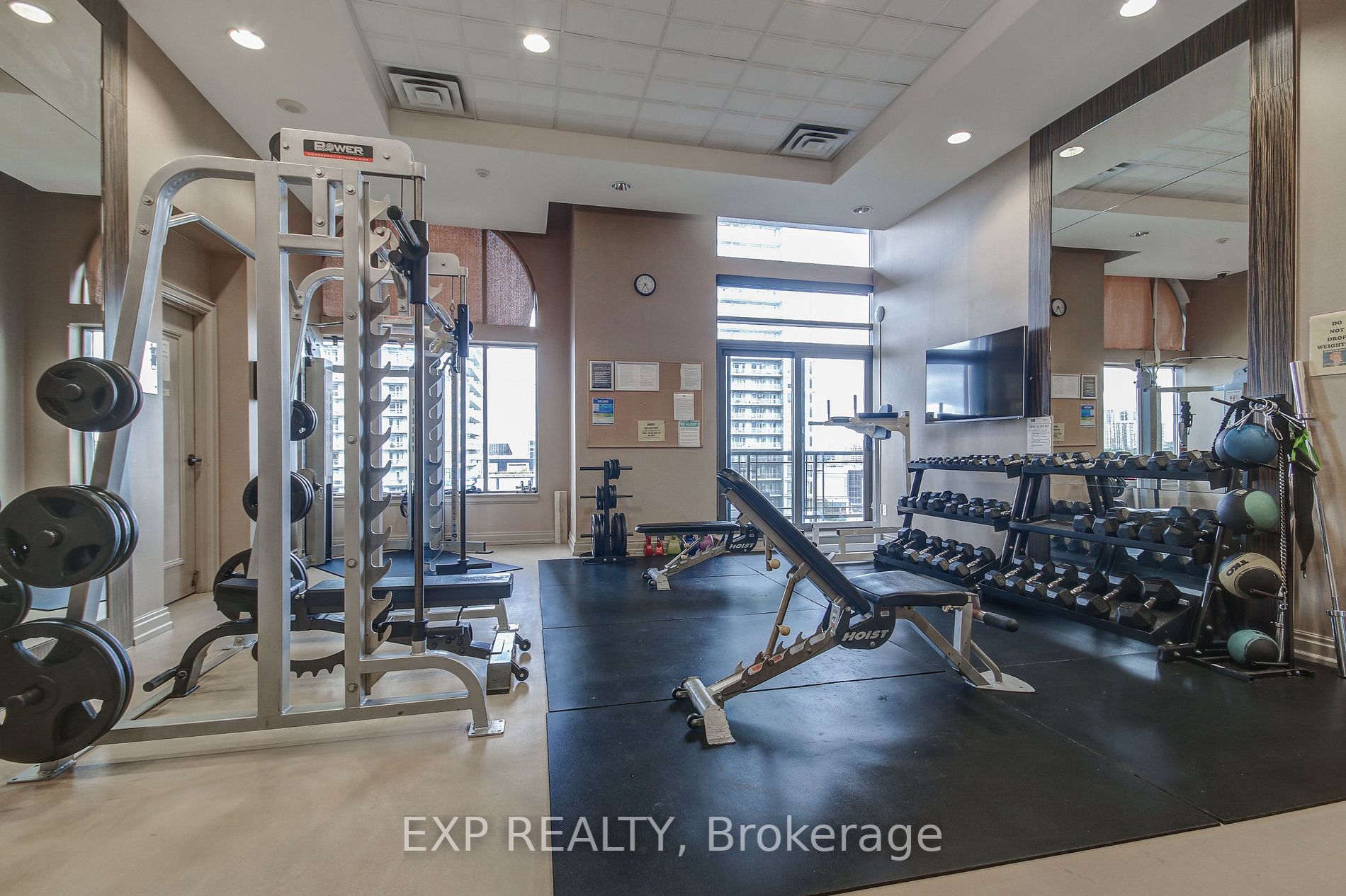 385 Prince Of Wales Dr, #1102