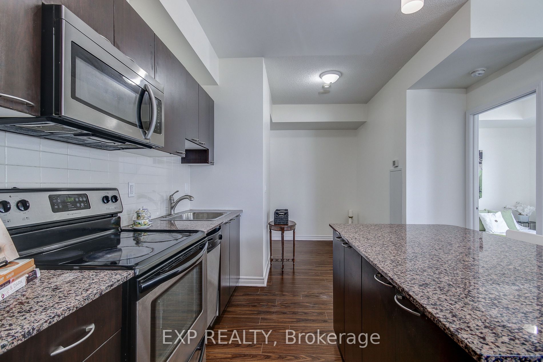 385 Prince Of Wales Dr, #1102