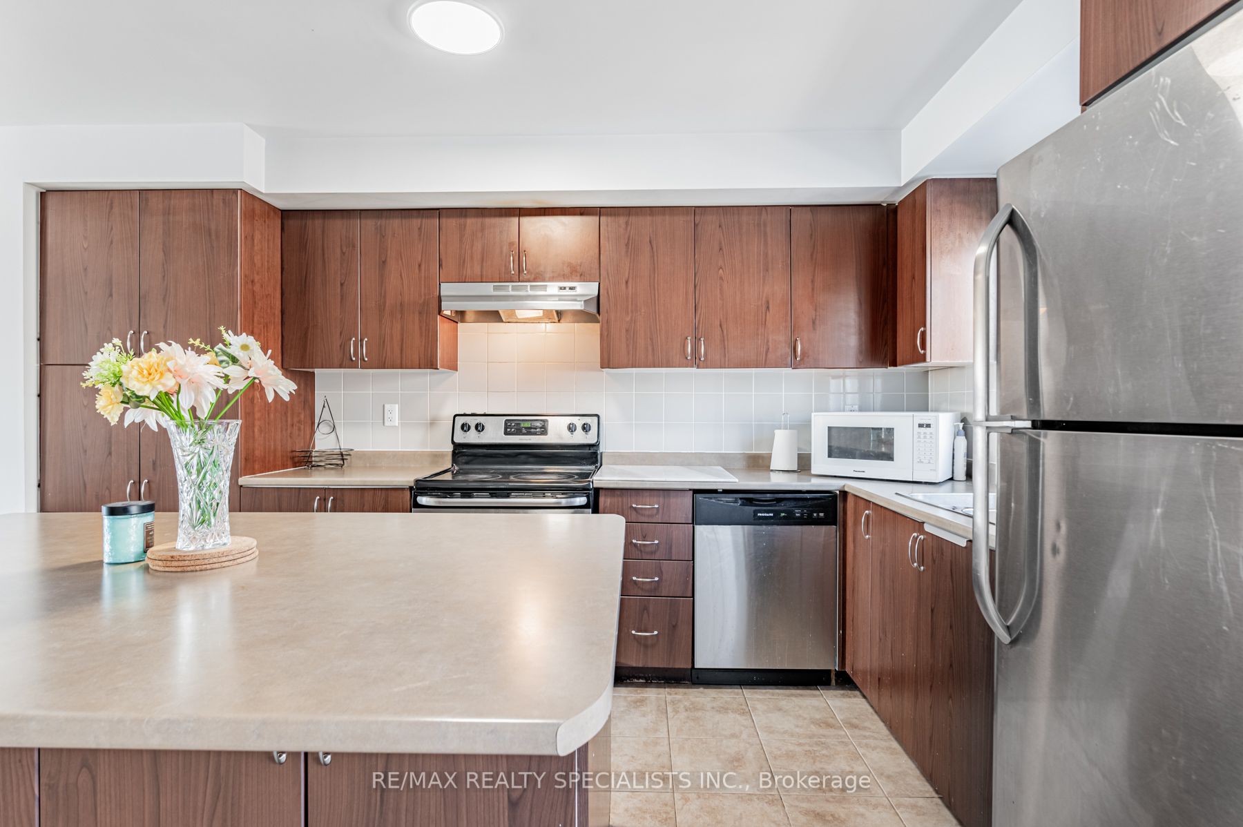 3185 Boxford Cres, #7