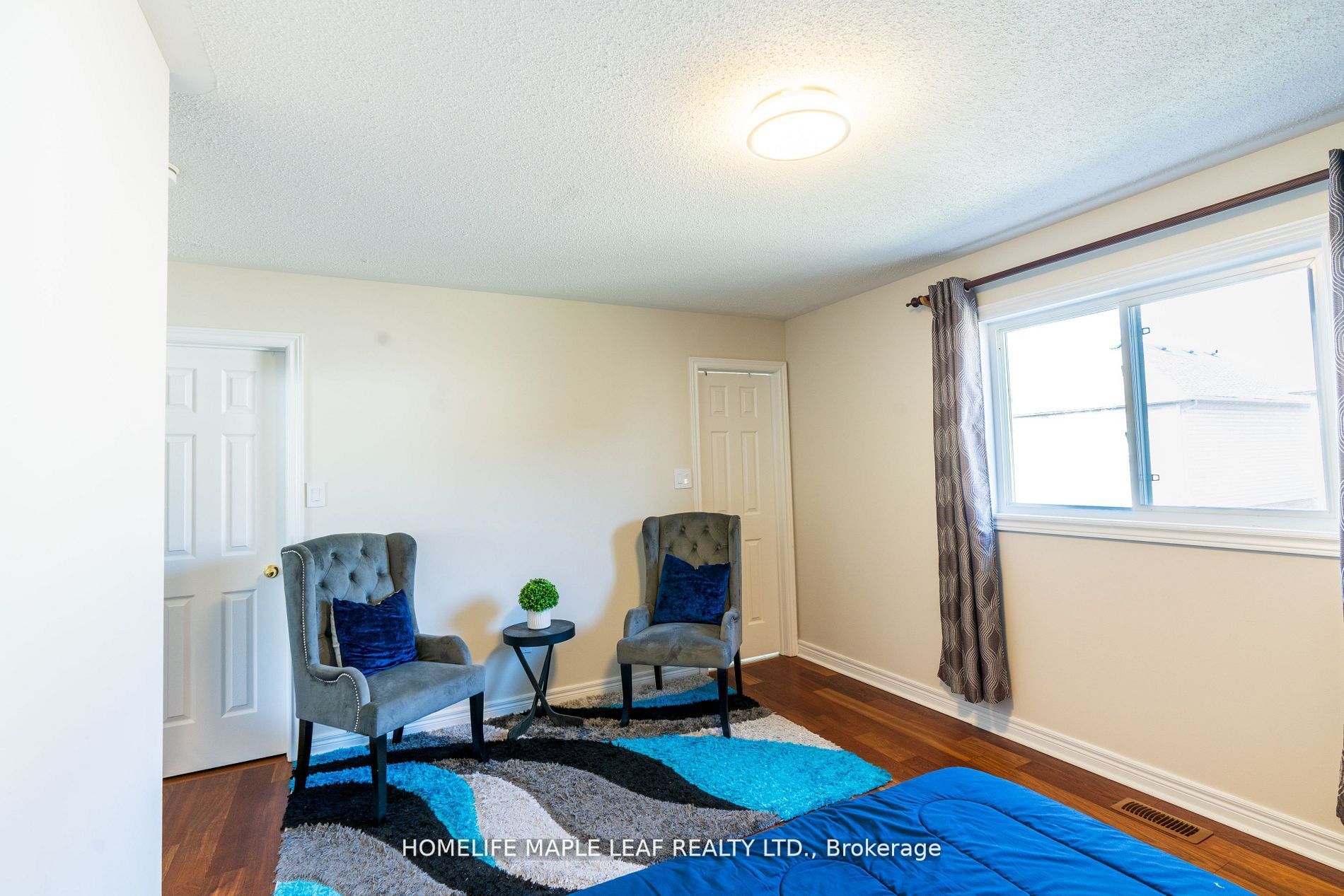 27 Ridgemore Cres