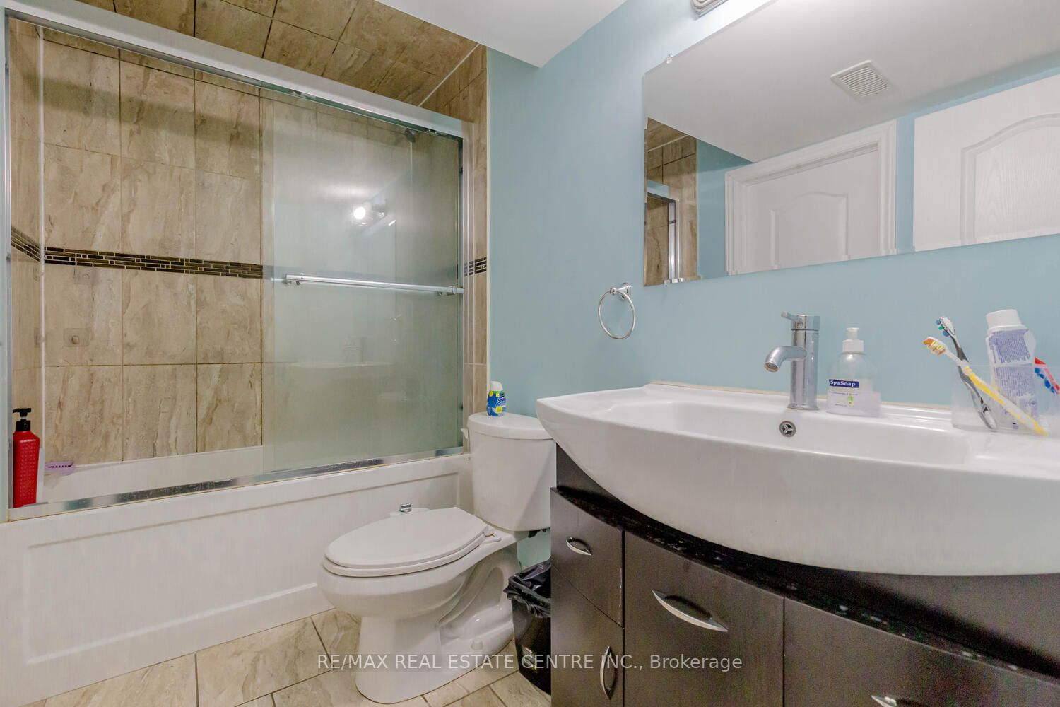 30 Rampart Dr