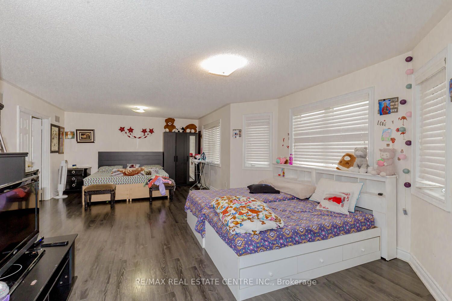 30 Rampart Dr
