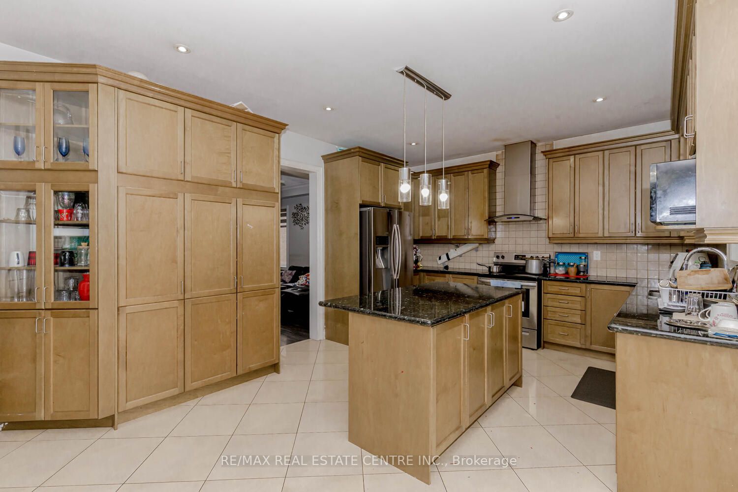 30 Rampart Dr