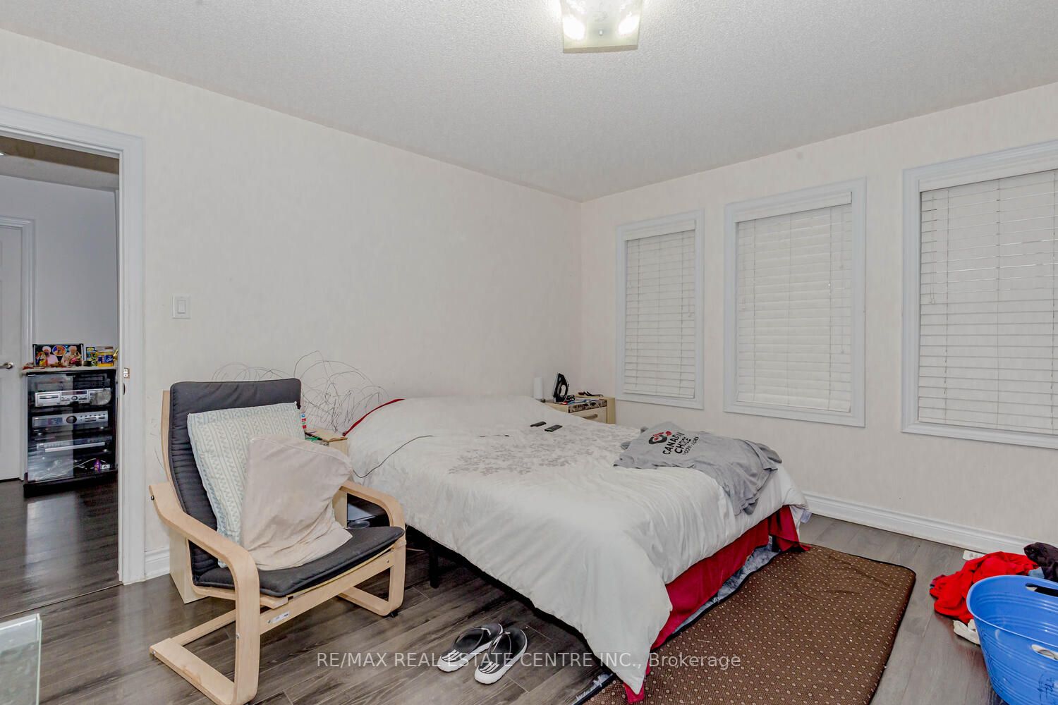 30 Rampart Dr