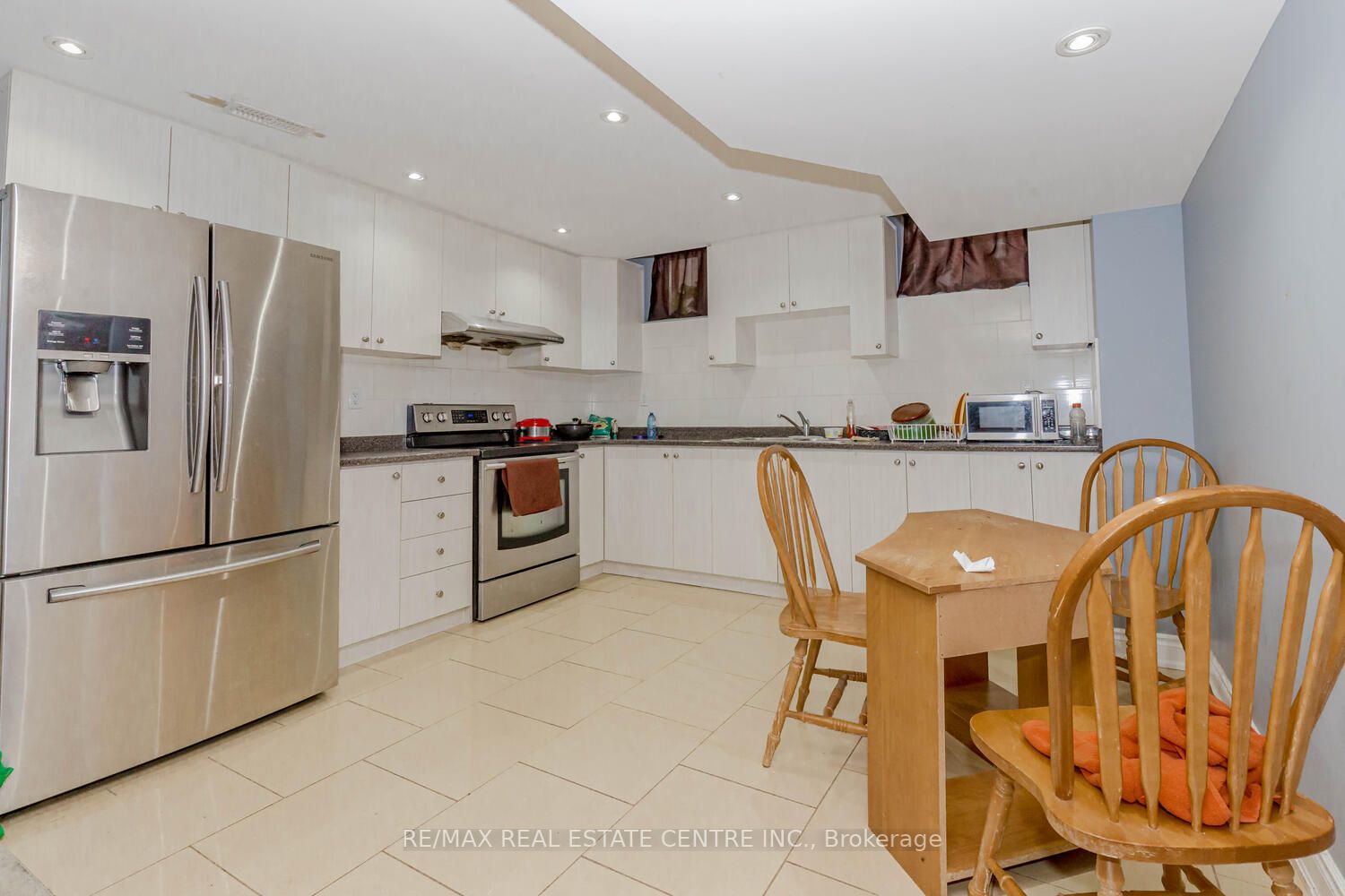 30 Rampart Dr