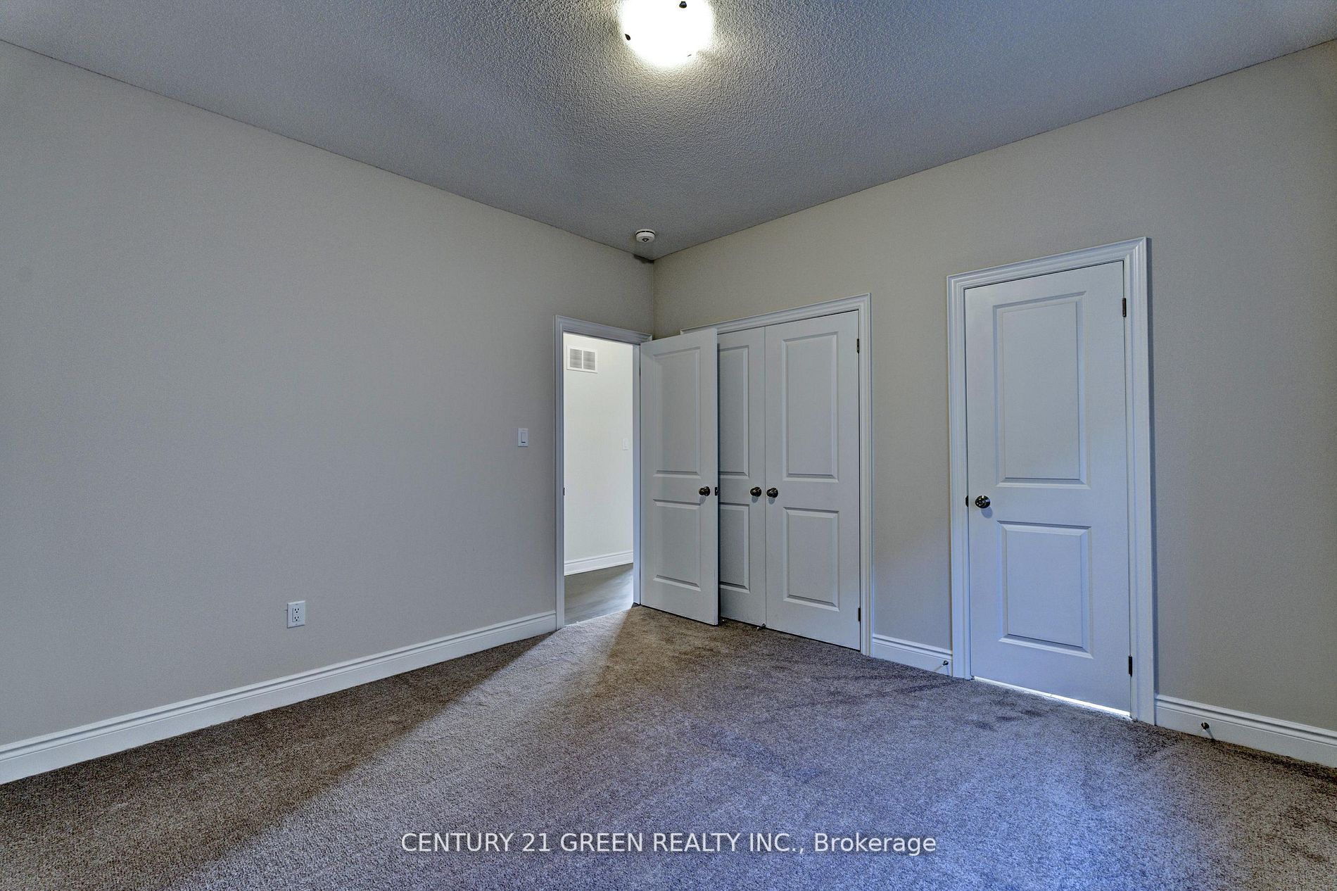 343 Valleyway Dr