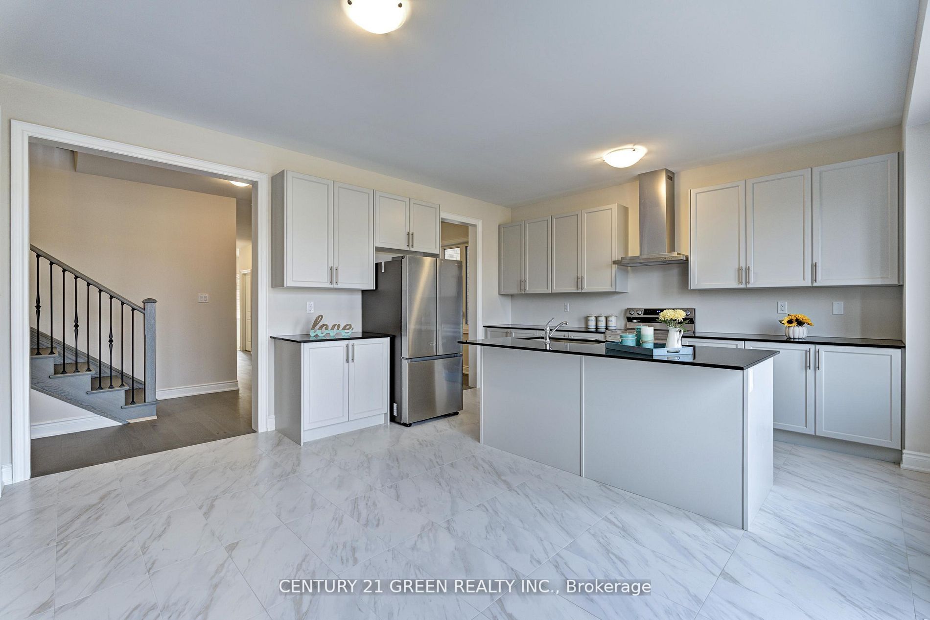 343 Valleyway Dr