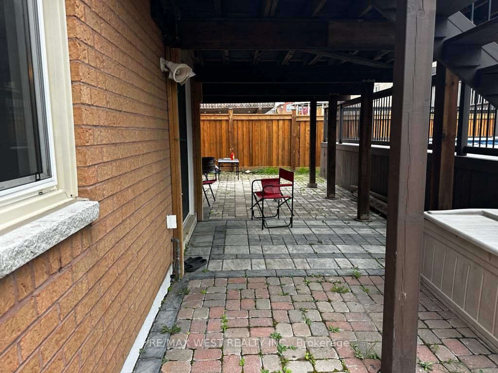 37 Whitbread Avenue