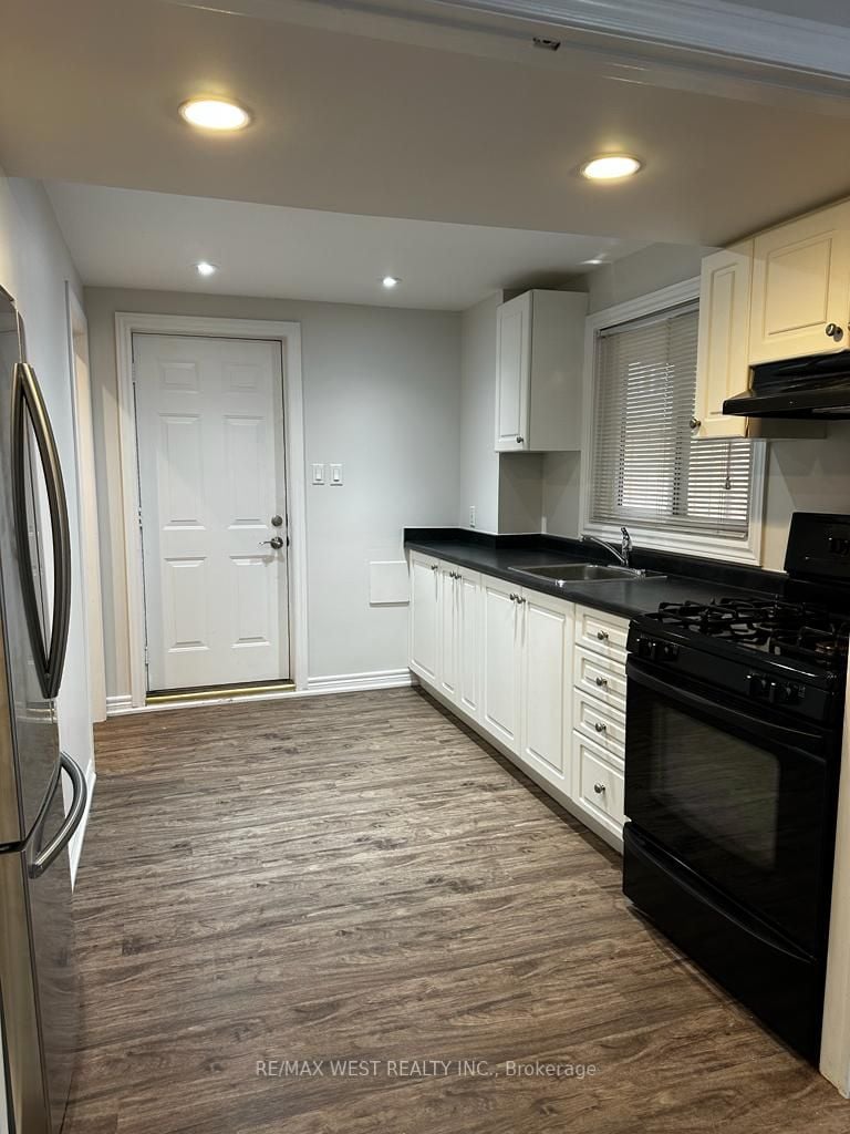 37 Whitbread Avenue