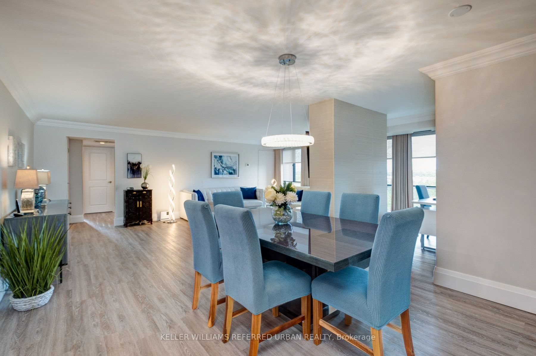 1400 Dixie Rd W, #1013